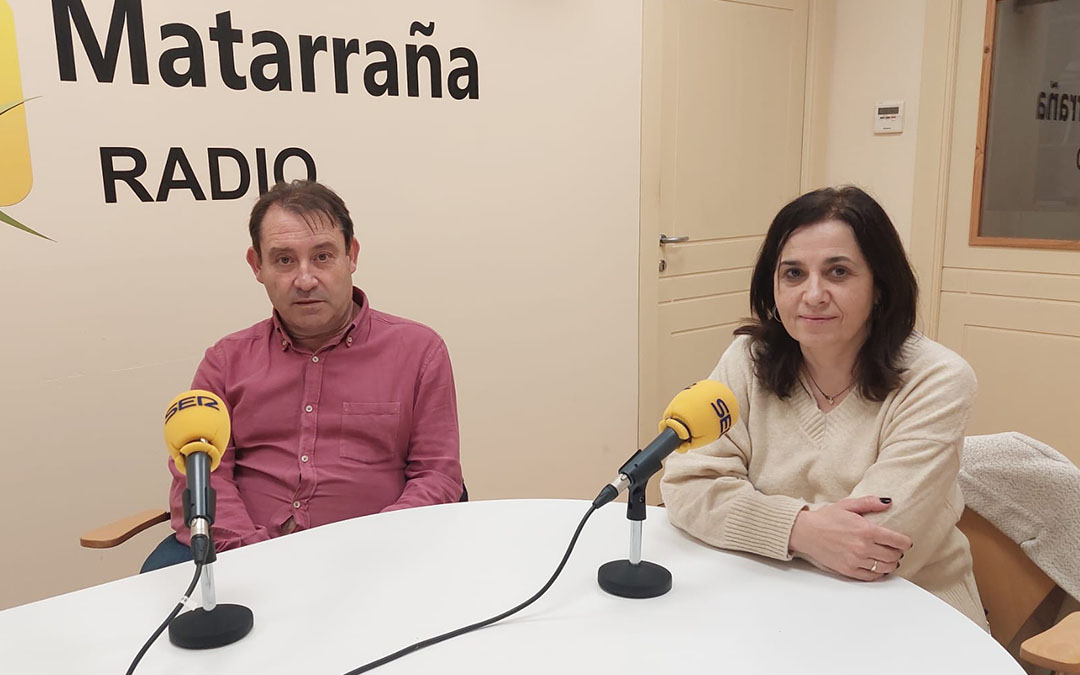 Juan José Moles, director de Grupo Arcoiris y Mari Lorente, del equipo de dirección./ J.L.