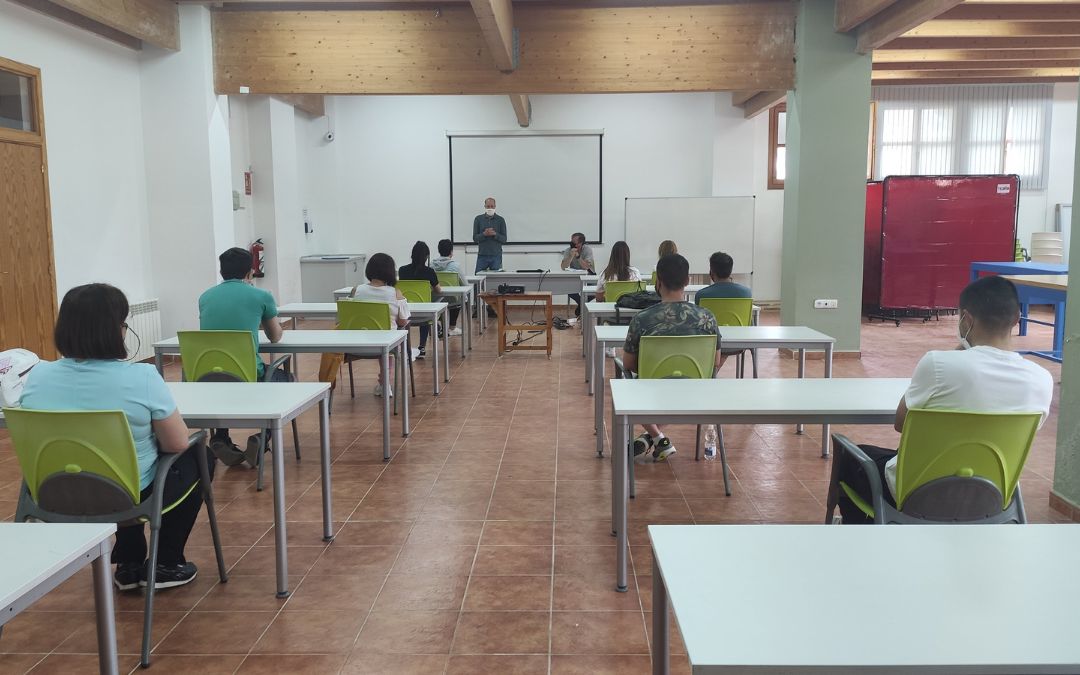 Imagen de archivo de uno de los talleres de empleo celebrados en Andorra./ Ayto. de Andorra.