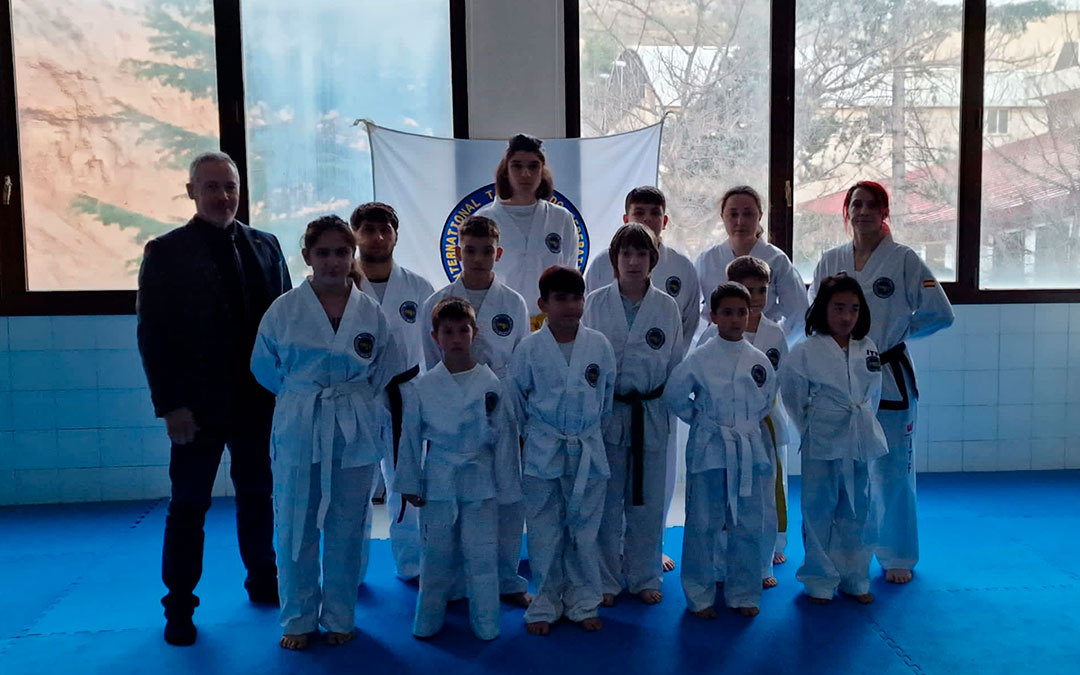 112 alumnos de la Escuela de Taekwondo Tradicional ITF- Dung San de Alcorisa se examinaron el pasado sábado./ Tradicional ITF- Dung San