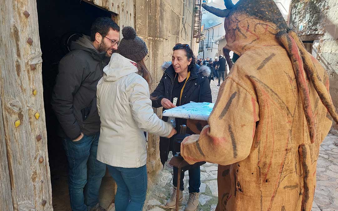 Los torrecomptinos han vivido la tradicional plega de San Antón./ J.L.