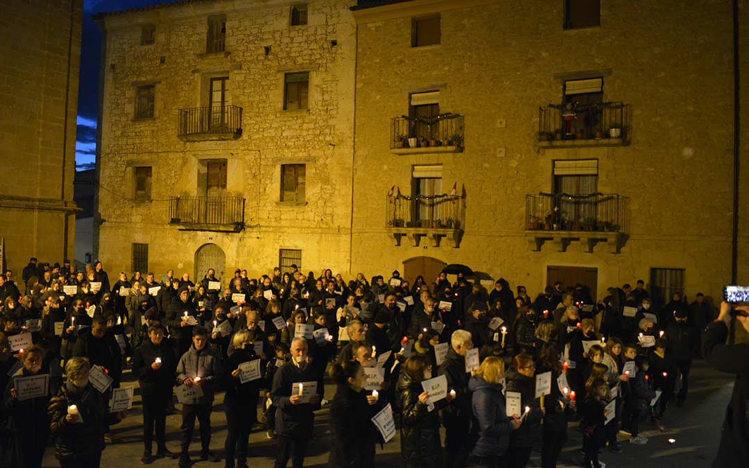 En torno a 300 personas se concentraron en Valjunquera./I.M.