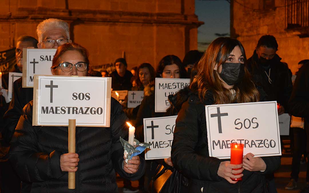 Vecinos del Matarraña secundan la manifestación en Valjunquera./I.M.