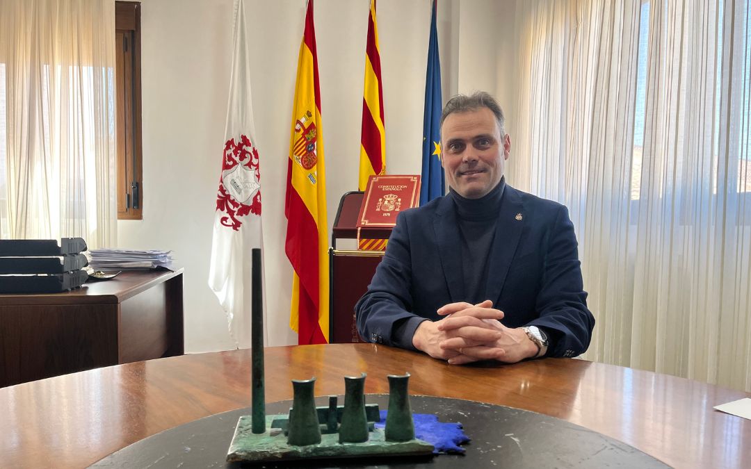 Joaquín Bielsa, alcalde de Andorra, en su despacho el viernes./ C. Ortiz.