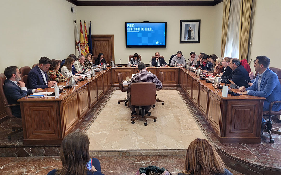 Pleno ordinario de la Diputación de Teruel del mes de marzo./ DPT
