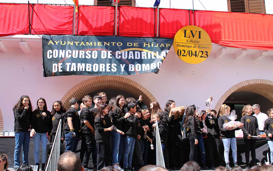 La cuadrilla juvenil asociación cultural de Tambores y Bombos Ciudad Mudéjar (Teruel) se llevó el segundo premio./ P.S.