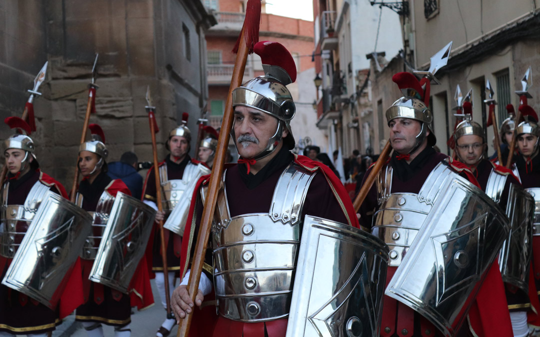 La Guardia Romana custodia con respeto al Cristo Yacente. /N.A.