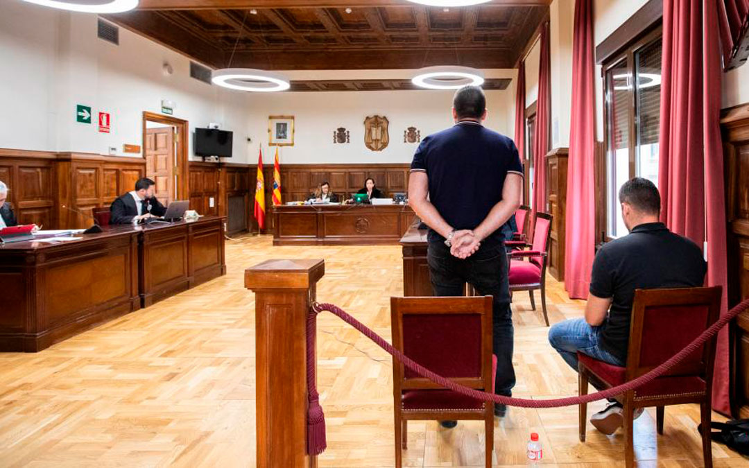 Los dos agentes declararon este lunes en el juicio que la Audiencia de Teruel sigue por el suceso./ Javier Escriche-Heraldo