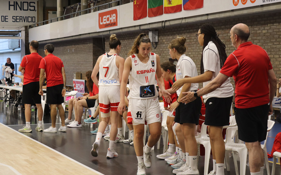 La tensión ha reinado en unos intensos partidos donde las jugadoras se han dejado la piel. /N.A.