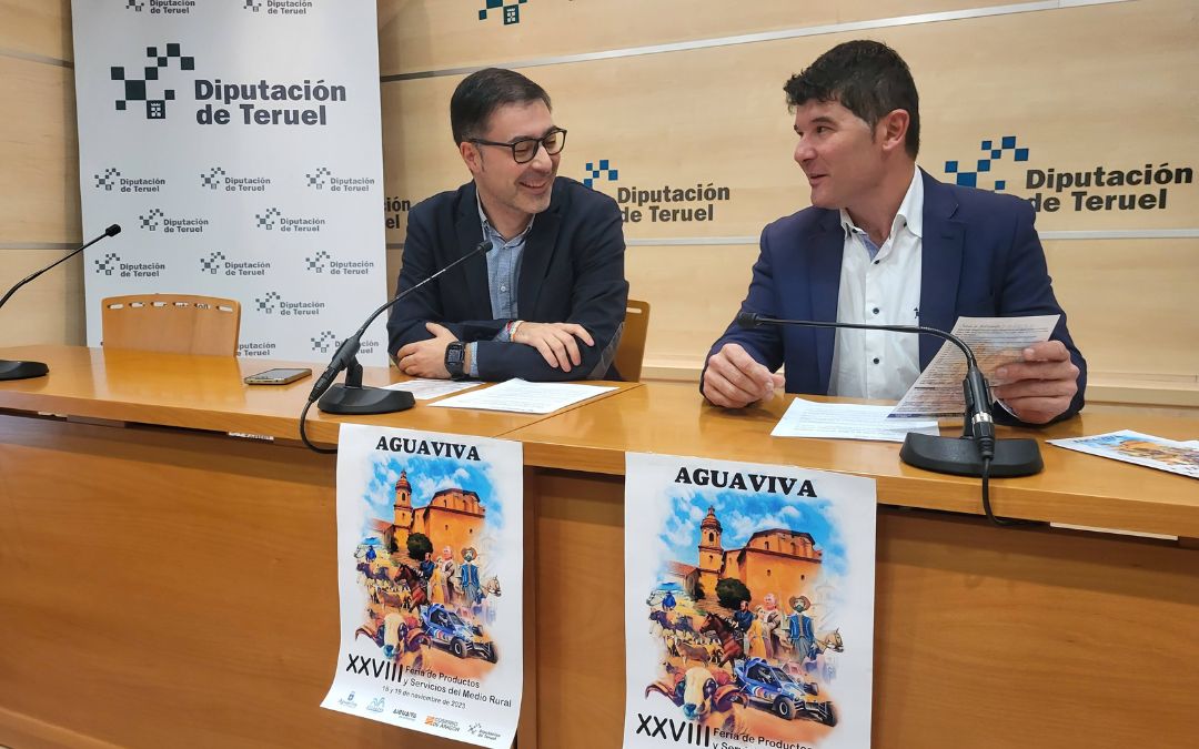 Presentación de la feria de Aguaviva por Aitor Clemente, alcalde de Aguaviva, y Miguel Ángel Navarro, diputado de Agricultura y Ganadería./ DPT