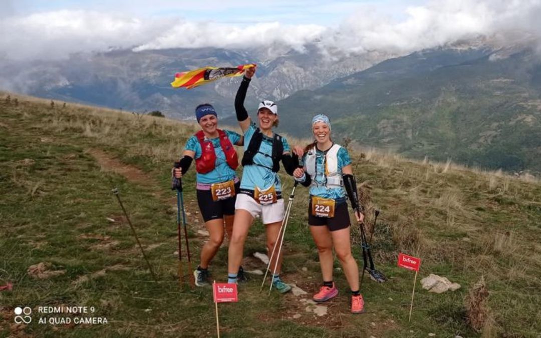Celia, Cuca y Beatriz, las 'Lobas Pardas', pertenecen al club La Cordada de Alcañiz./ L.C.