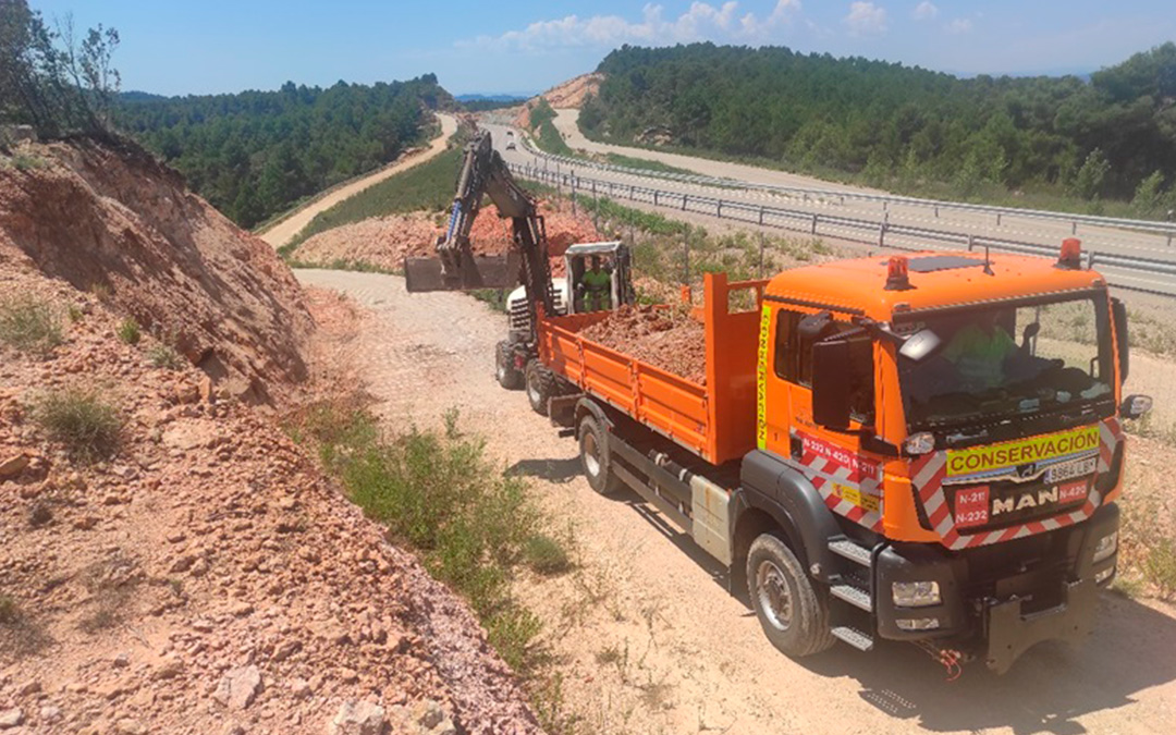 Imagen de archivo de obras en carreteras de la provincia de Teruel./ Mitma
