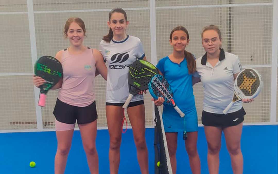 La andorrana Escobar, a la derecha, durante su último torneo. / A.E.
