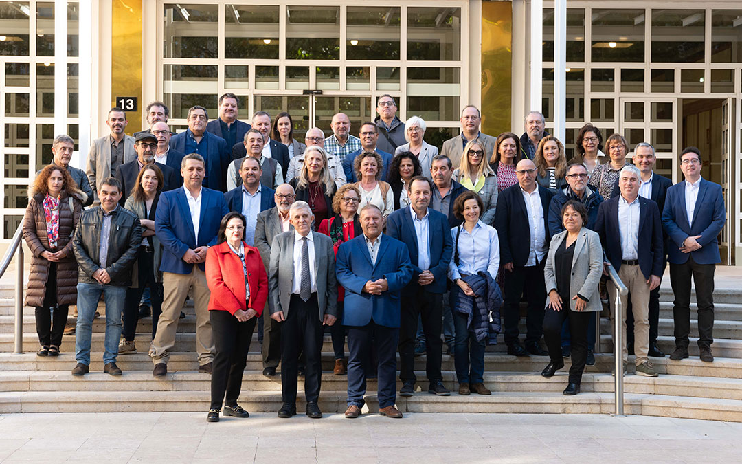 Representantes de los 20 Leader de la comunidad han firmado el acuerdo./ DGA