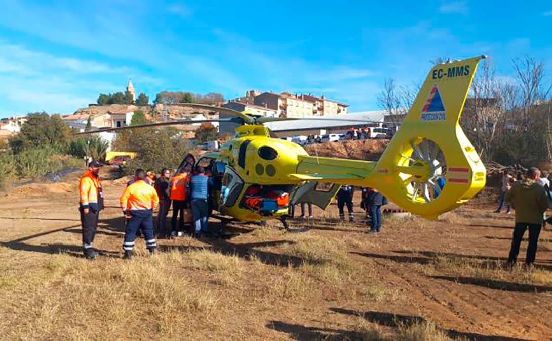 Jornada formativa con la presencia de un helicóptero./DGA