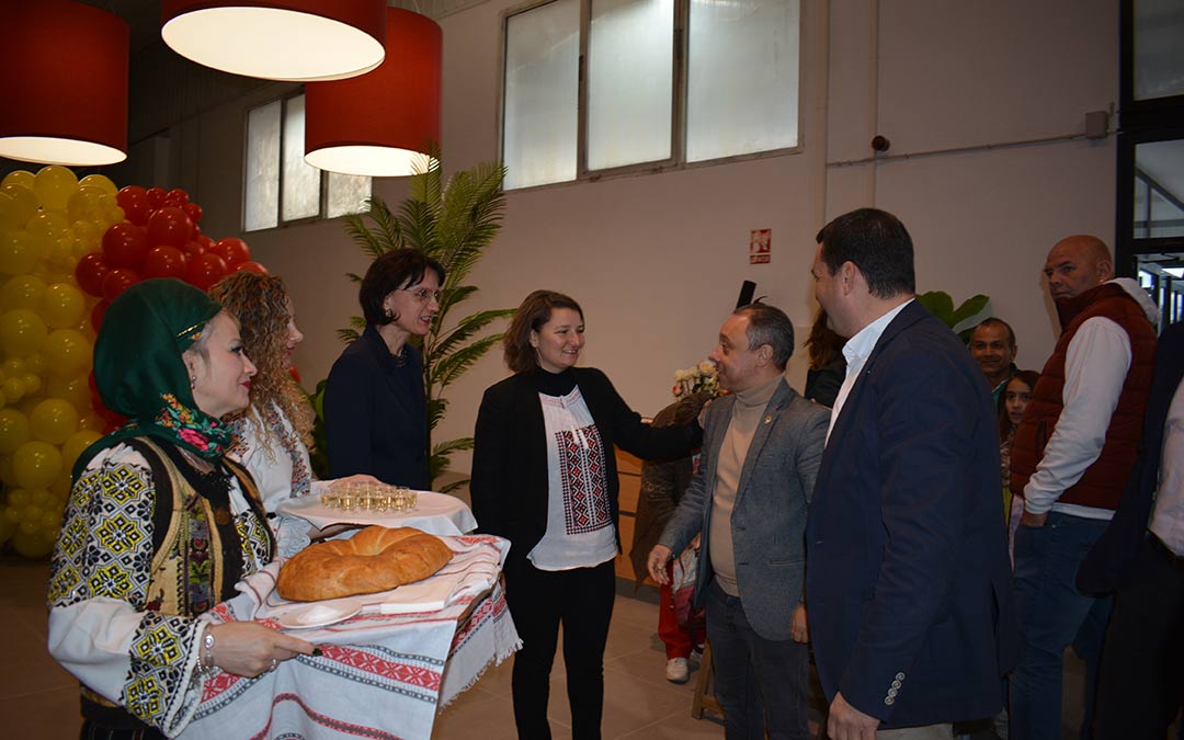 Recepción de las autoridades en el recinto ferial./I.M.