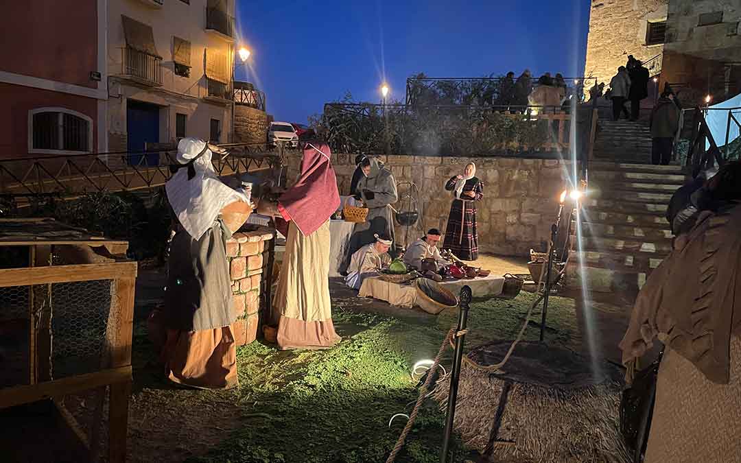 El belén se ubicó en el Jardín Norte de La Colegiata de Santa María la Mayor./ S.F.