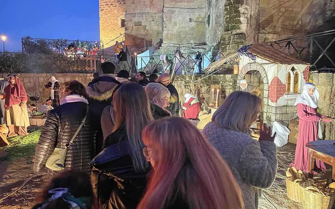 Más de 560 recorrieron el Belén desde las 18.00./ S.F.