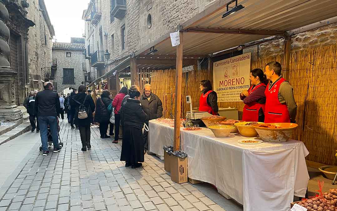 Más puestos de la feria./ S,F,