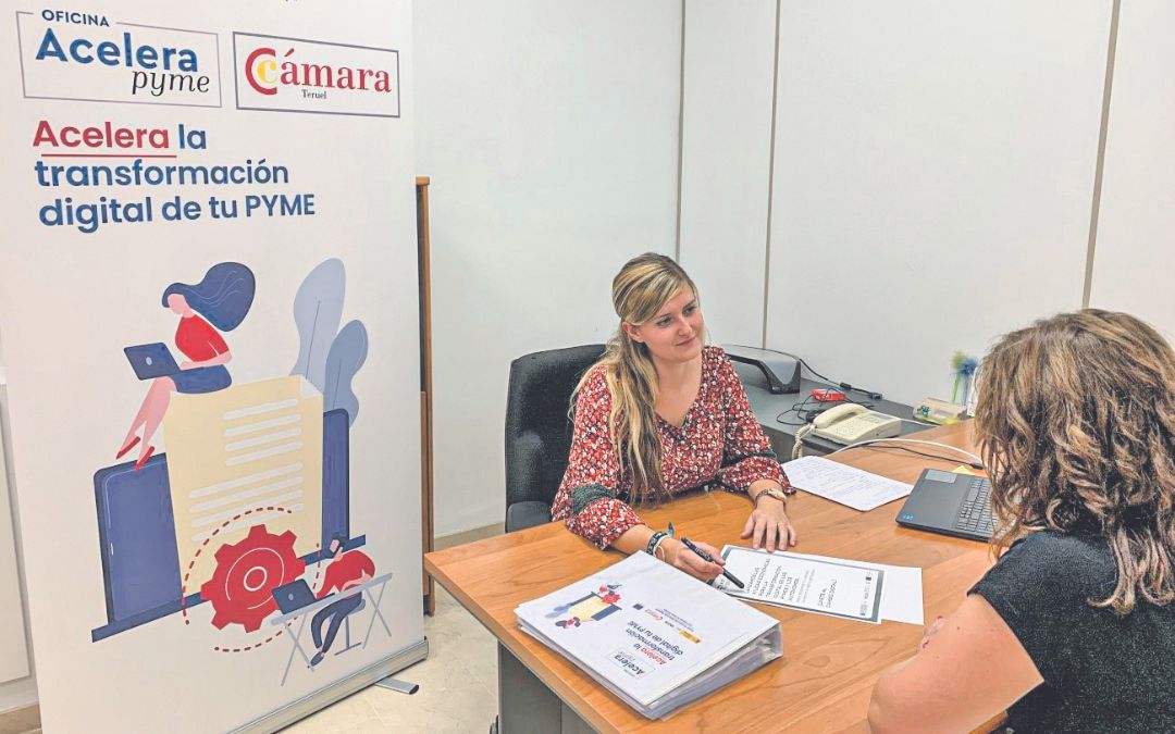 Los empresarios pueden acercarse a las oficinas Acelera Pyme para recibir asesoramiento en digitalización./ Cámara de Comercio de Teruel.