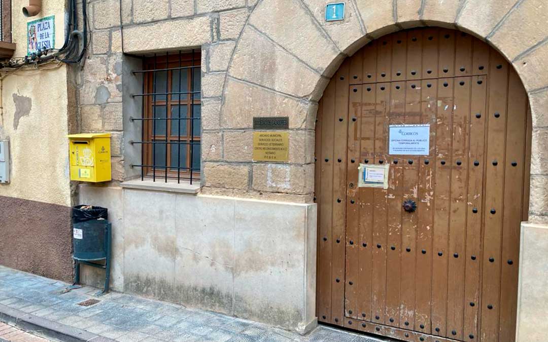 Fachada de la oficina de Nonaspe./ José María Ráfales.