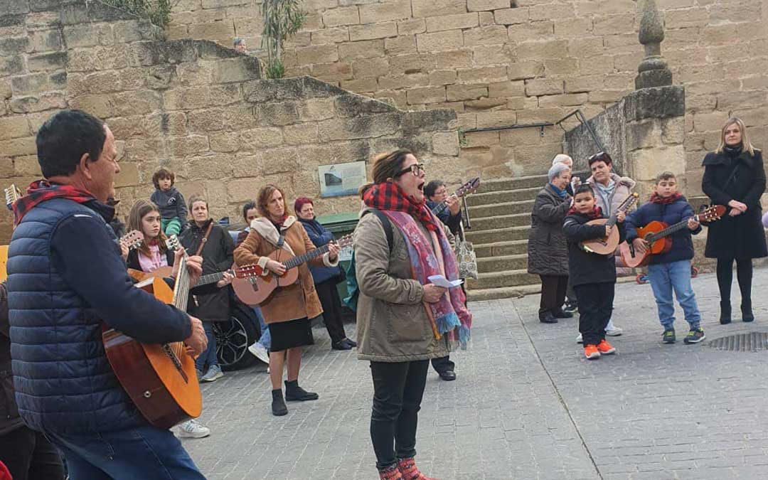 La Rondalla de Maella le dedicó varias jotas./ Ayto. Maella