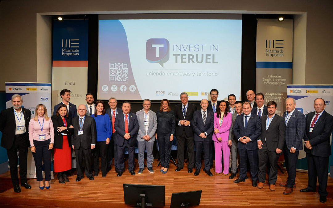 Foto de familia del acto 'Invest in Teruel' celebrado por la CEOE Teruel en Valencia./ CEOE Teruel