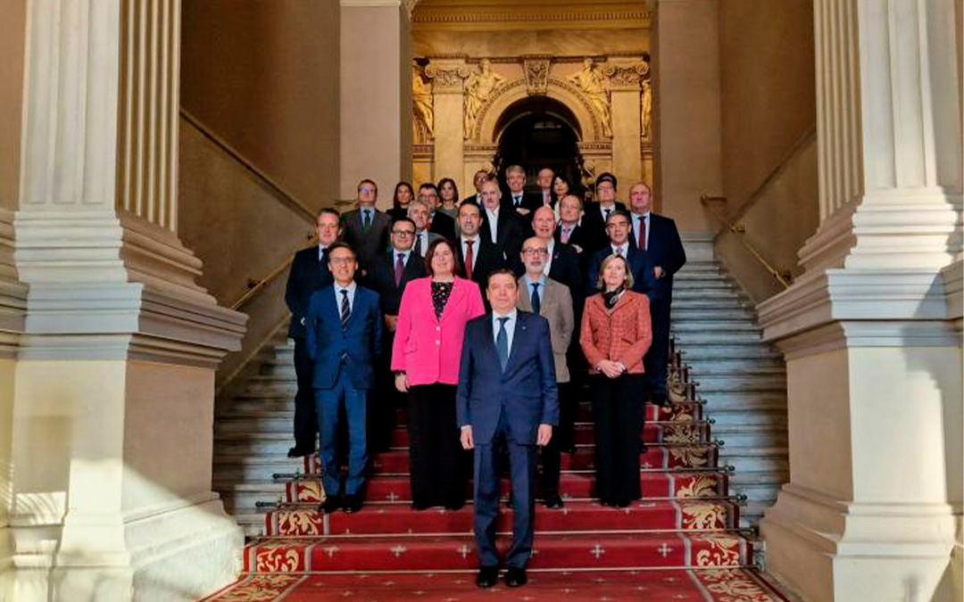 Ángel Samper participa en la reunión de consejeros de comunidades autónomas en el Ministerio de Agricultura, Pesca y Alimentación./ DGA