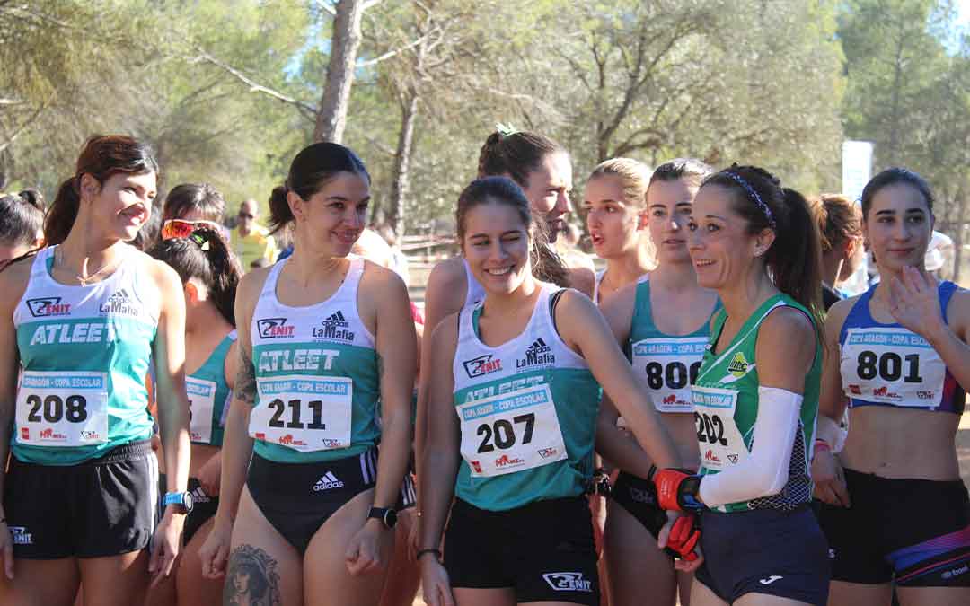 Salida de la prueba absoluta femenina en el cross de Alcañiz. / E.P.