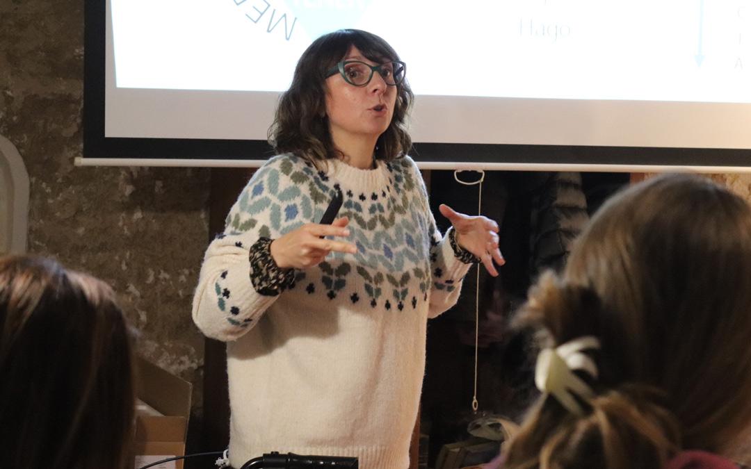 Beatriz Blasco abriendo el proyecto Innova Mujer. /N.A