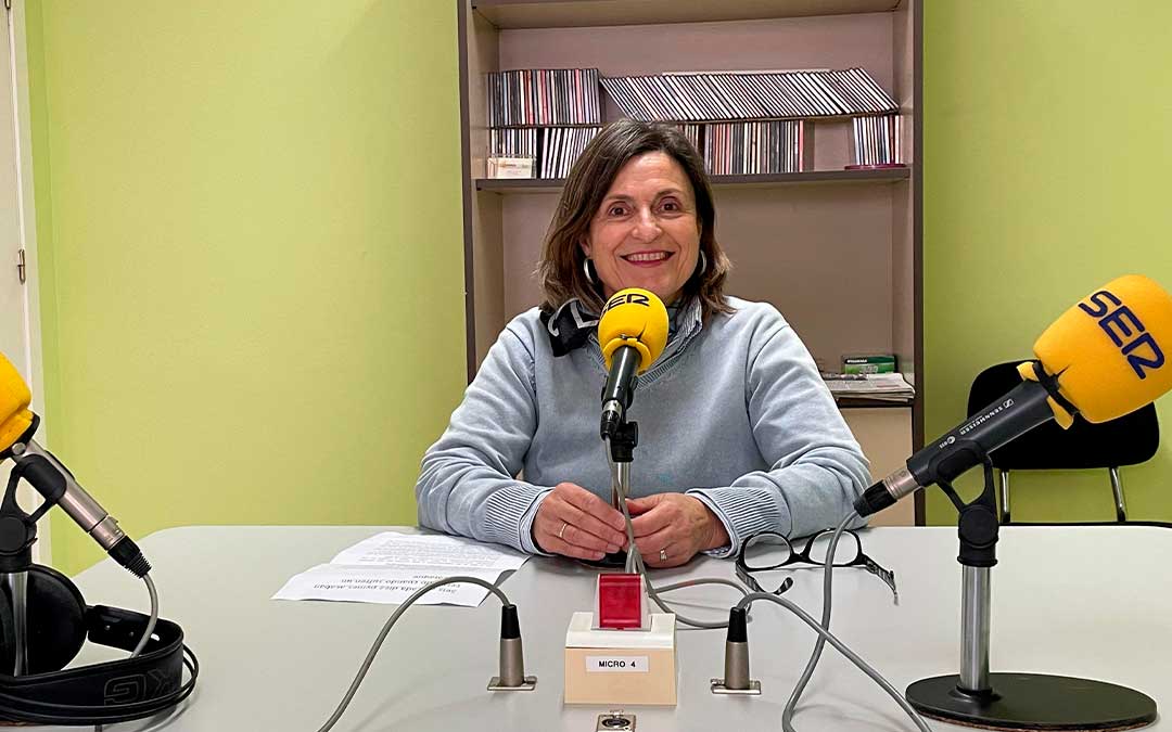Cristina Bret en Radio Caspe./ S.F.