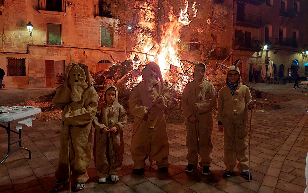 Los ‘Diablets’ de Sant Antoni son unos de los protagonistas durante la víspera de San Antón./ Javier de Luna