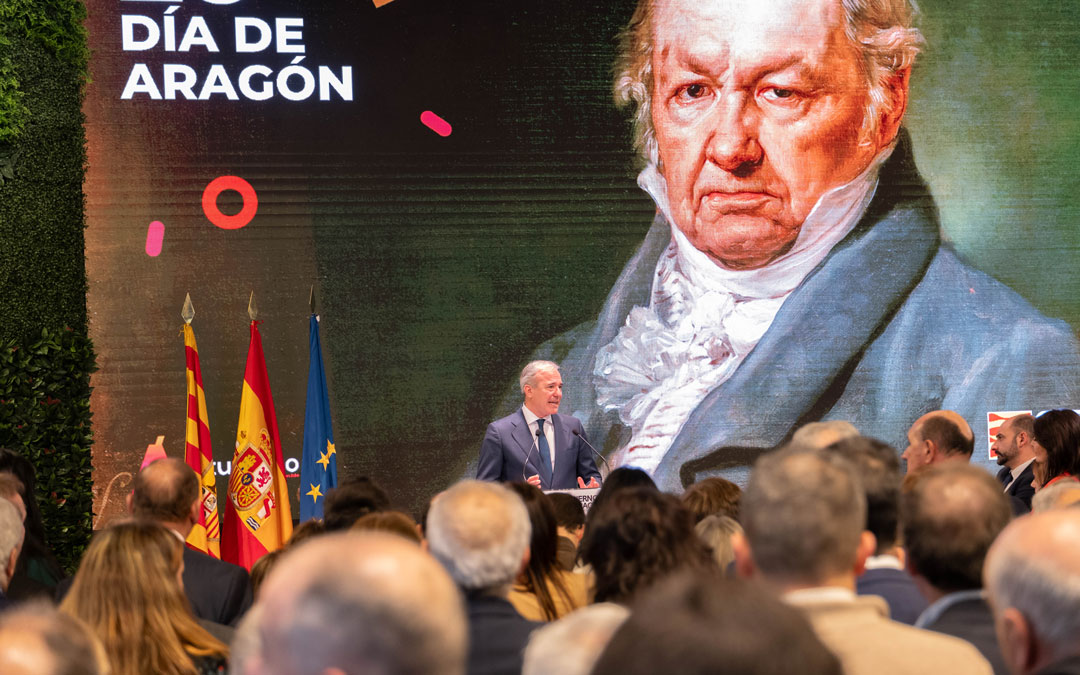 Jorge Azcón durante el acto institucional del día de Aragón en Fitur./ Fabian Simón DGA
