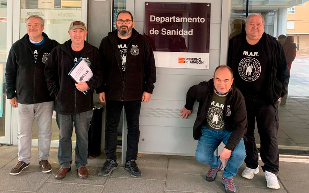 El MAR a las puertas del Departamento de Sanidad del Gobierno de Aragón. /MAR
