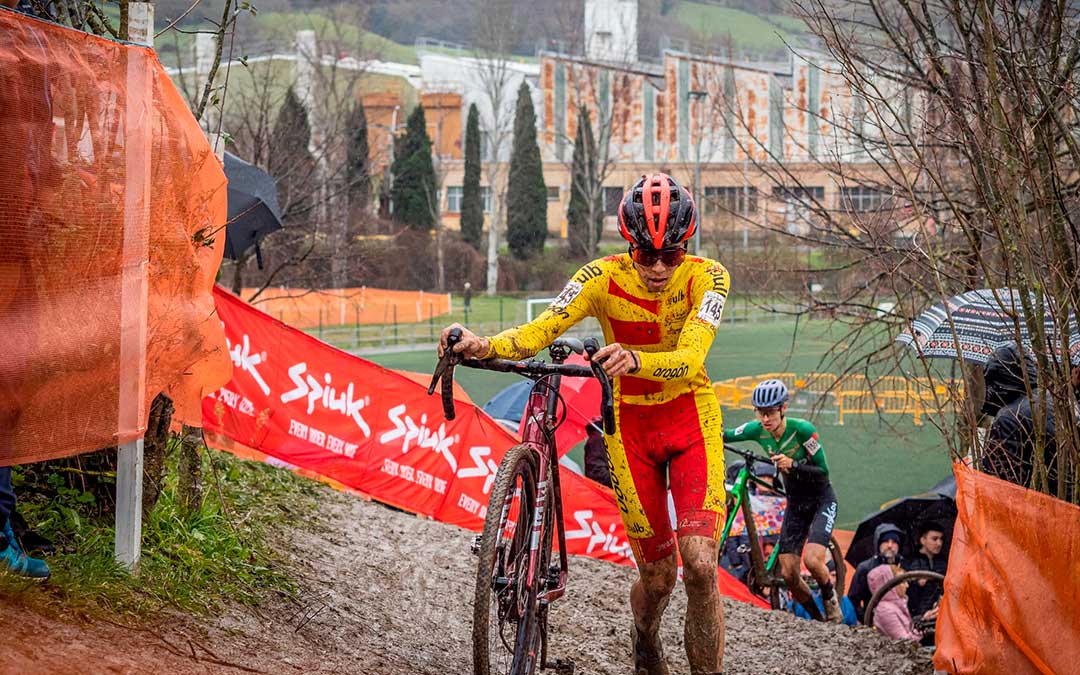 Javier Zaera en el campeonato de España de CX. / Club Ciclista Oscense