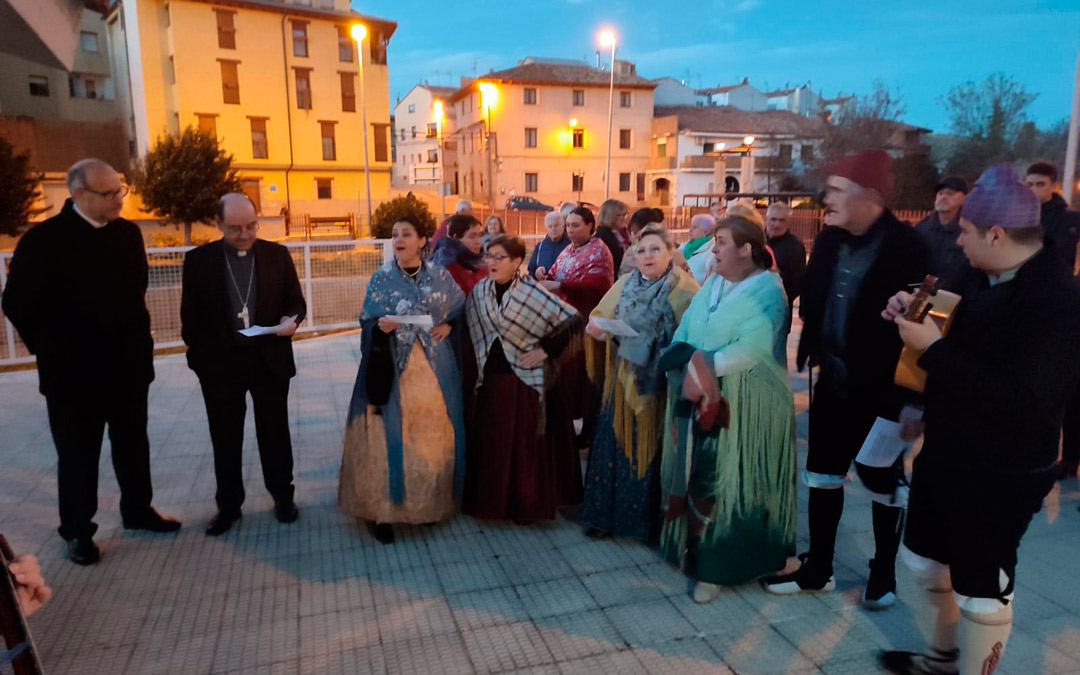La ronda jotera recorrió puntos especiales de la localidad. /Ayto. Alcorisa