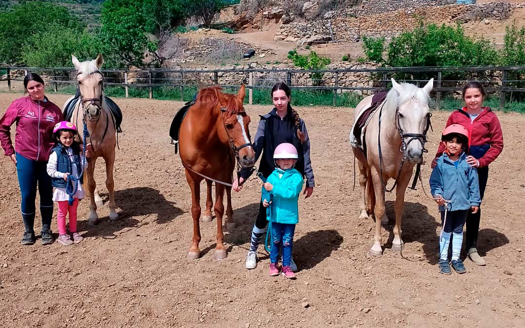 Niños y adultos de diferentes pueblos han participado en los dos cursos que ha ofrecido el centro. /A.C.