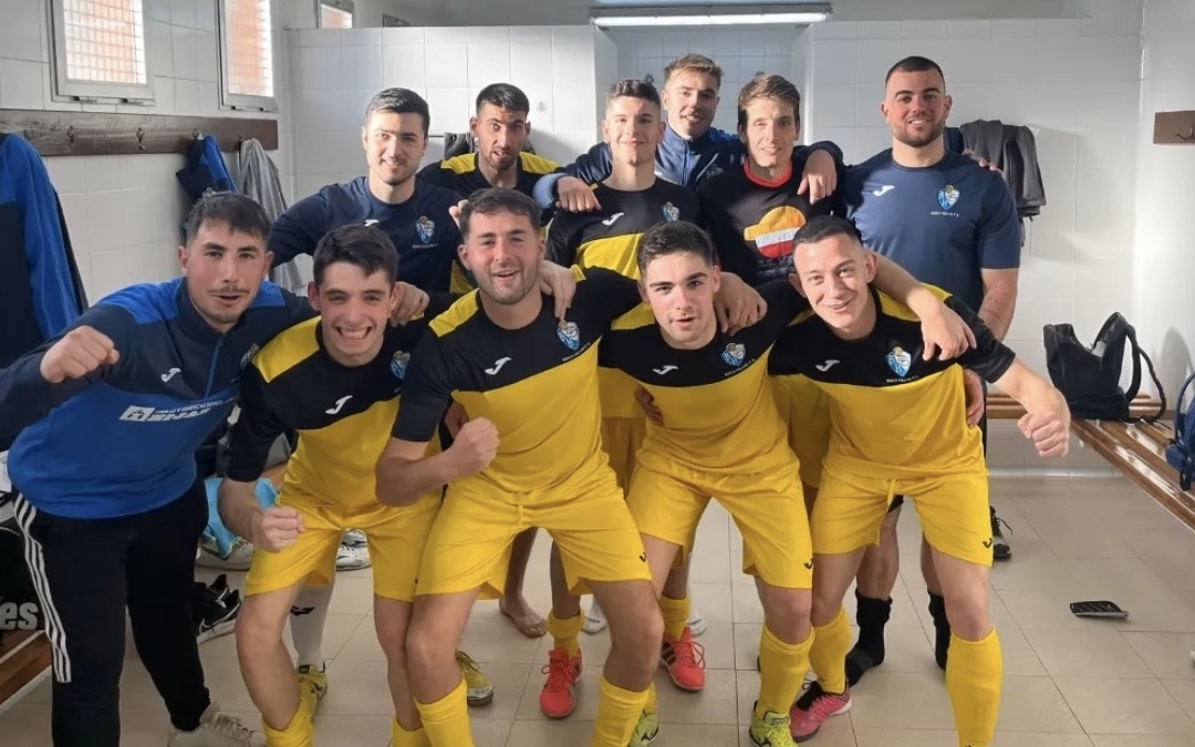 El Boca Híjar celebra su importante victoria ante el Sagrado Corazón. / Boca Híjar