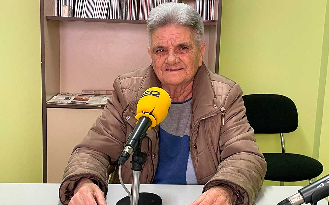 Catalina Navarro, amiga de Pilar Callao, en Radio Caspe./ S.F.