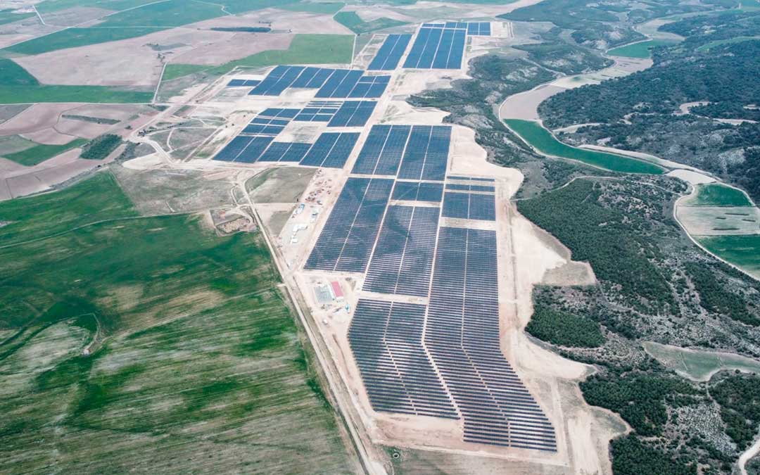 Imagen de una de las plantas fotovoltaicas de Forestalia. / Grupo Ortiz