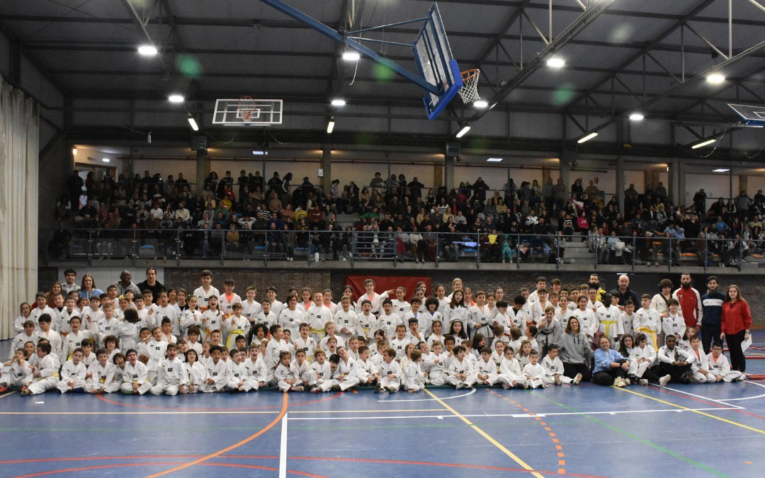 Más de 500 personas asistieron a la tercera edición del Grand Slam Ciudad de Alcañiz, entre público, voluntarios y deportistas./ Cabral Team