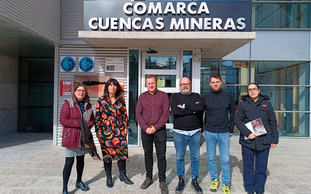 Portavoces de la Comarca de Cuencas Mineras a la salida de la junta de portavoces./ Comarca de Cuencas Mineras