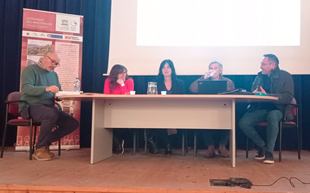 Ángel Hernández, gerente del Parque, Maricarmen Soler, presidenta saliente y ahora Vicepresidenta, Gloria Pérez, directora General de Patrimonio Cultural, José Antonio Andrés, jefe de Servicio de Patrimonio Cultural, y José Manuel Azcón, Presidente. /Parque Maestrazgo