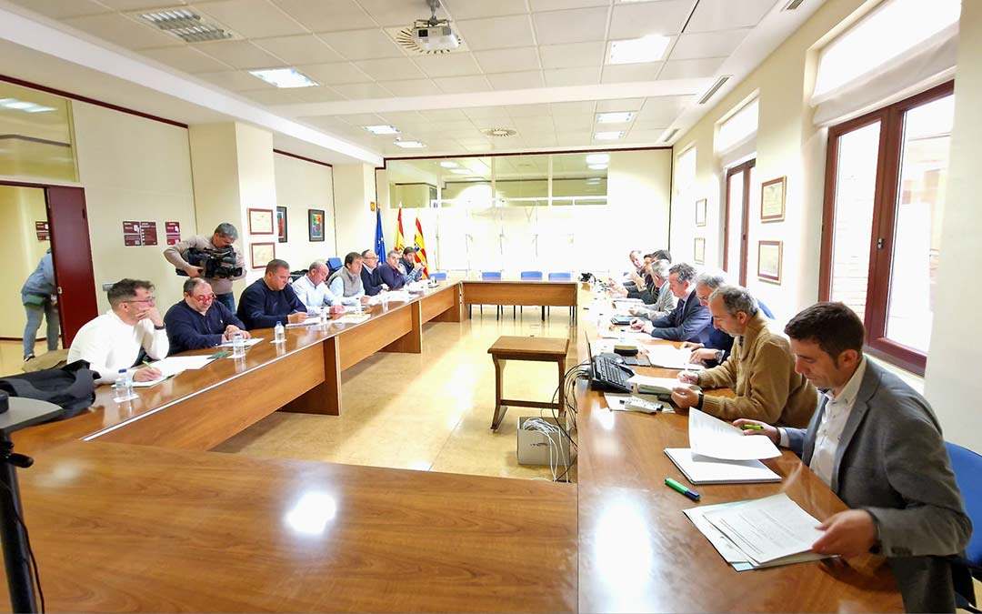 Organizaciones agrarias , cooperativas, regantes, industrias agroalimentarias y plataformas han iniciado las mesas de trabajo con el departamento de Agricultura, Ganadería y Alimentación./ DGA