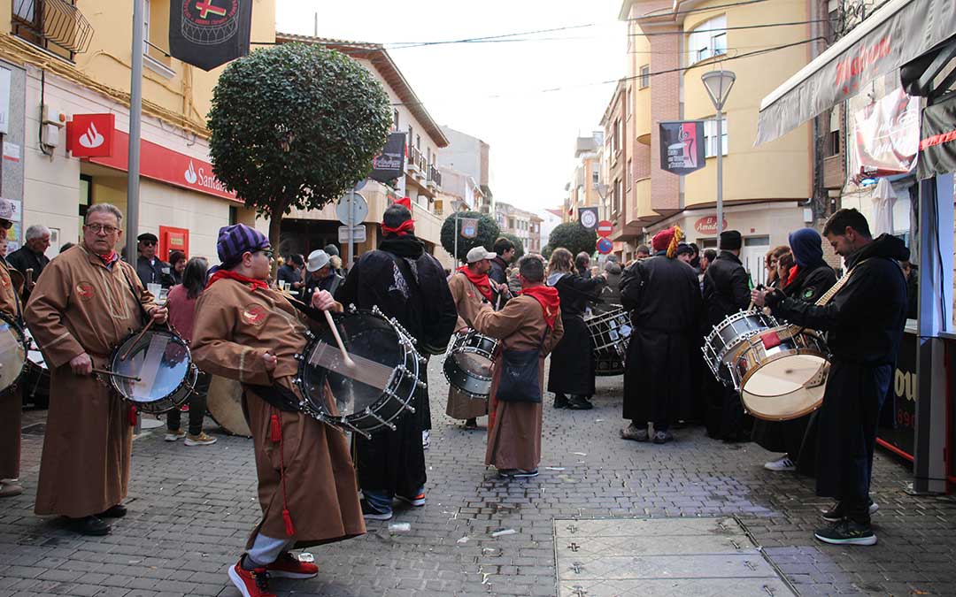 Ambiente de tambores en las calles de Andorra en las Jornadas Nacionales. / B. Severino