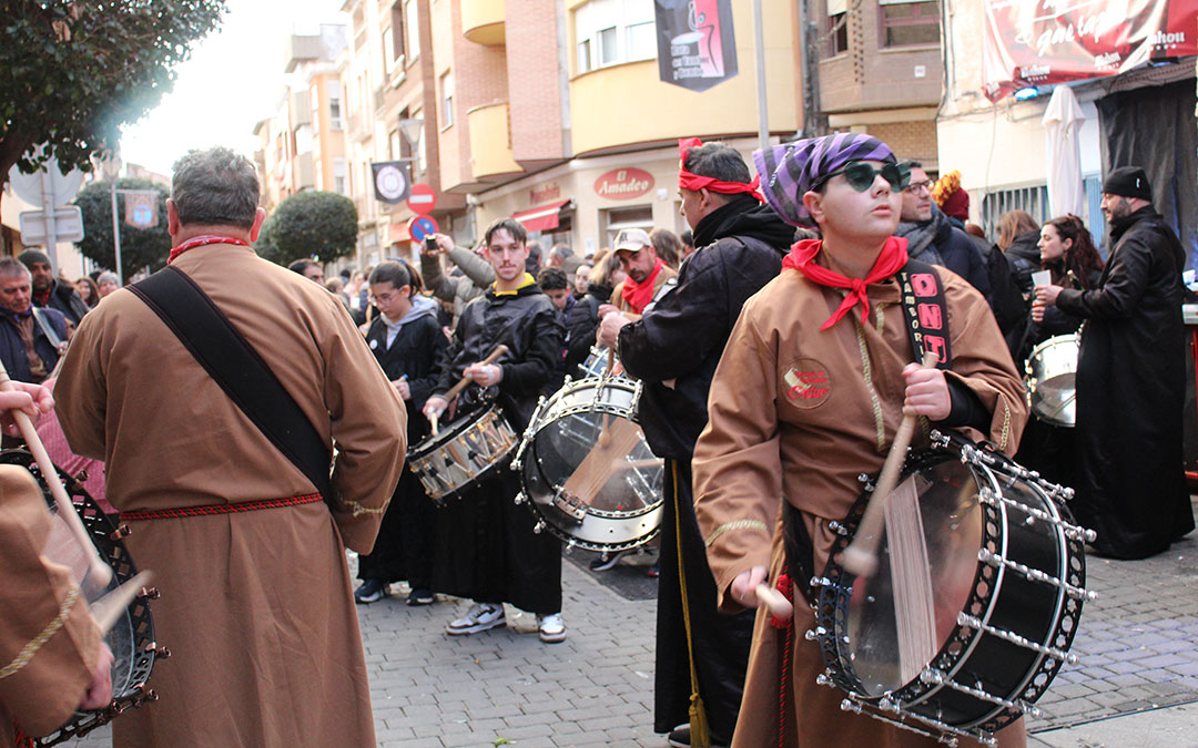 Ambiente de tambores en las calles de Andorra en las Jornadas Nacionales. / B. Severino