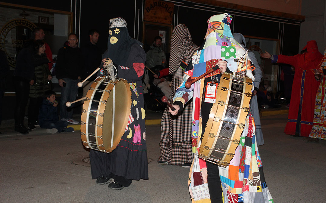 Desfile en las Jornadas Nacional del Tambor y Bombo en Andorra. / B. Severino