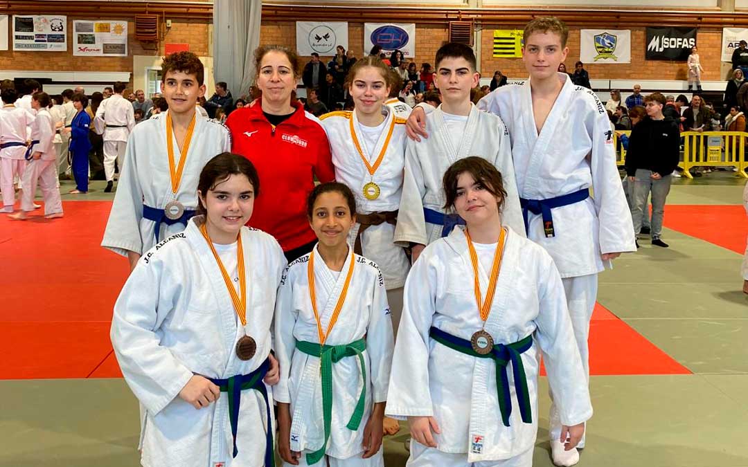 Los integrantes del Judo Alcañiz participantes en el Campeonato de Aragón. / M.R.