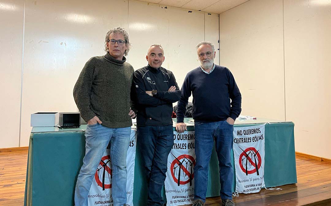 Ernesto Romeo (TE); Juan Antonio Gil (FCQ) y Javier Oquendo (Paisajes de Teruel), este jueves en rueda de prensa./ Paisajes de Teruel