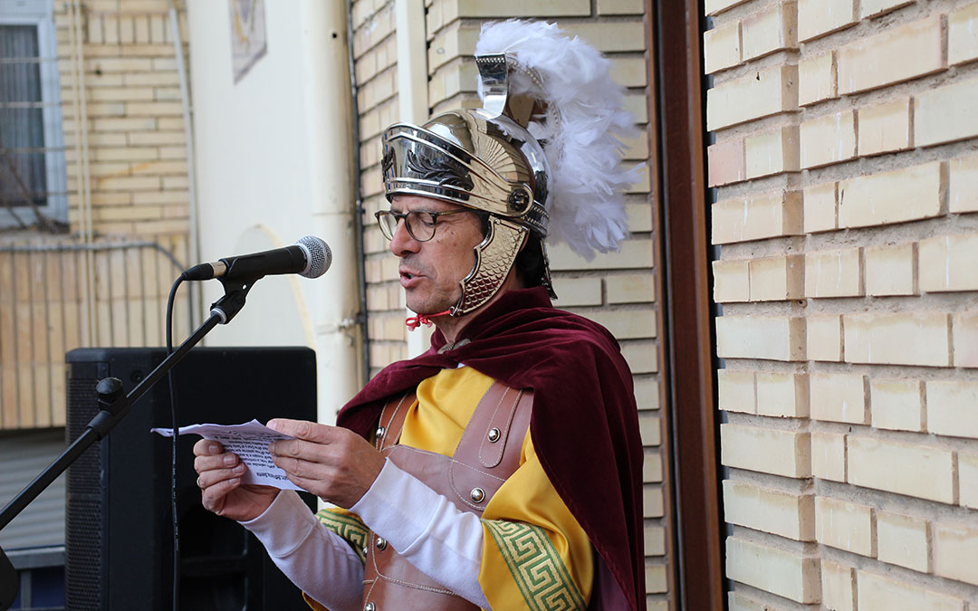 Lectura del Pregón en La Puebla de Híjar. / B. Severino