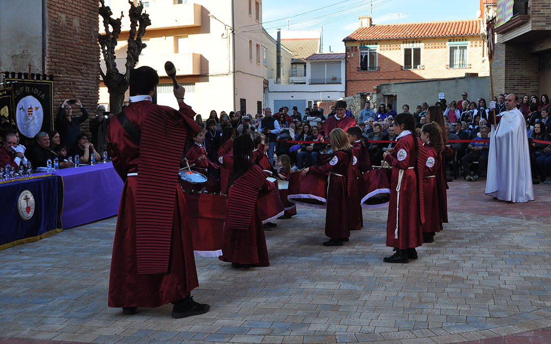 Grupo infantil de Alloza./ J.L.